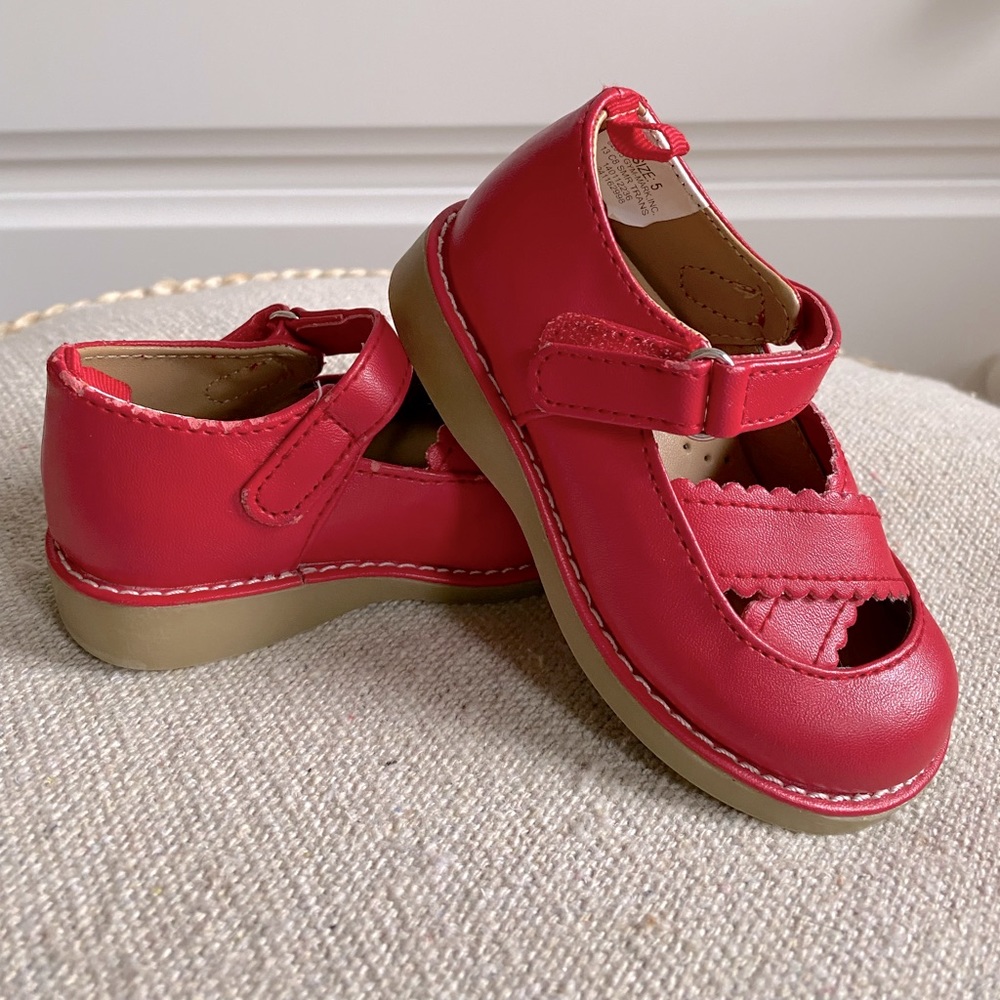 CRAZY8 Red Mary Janes